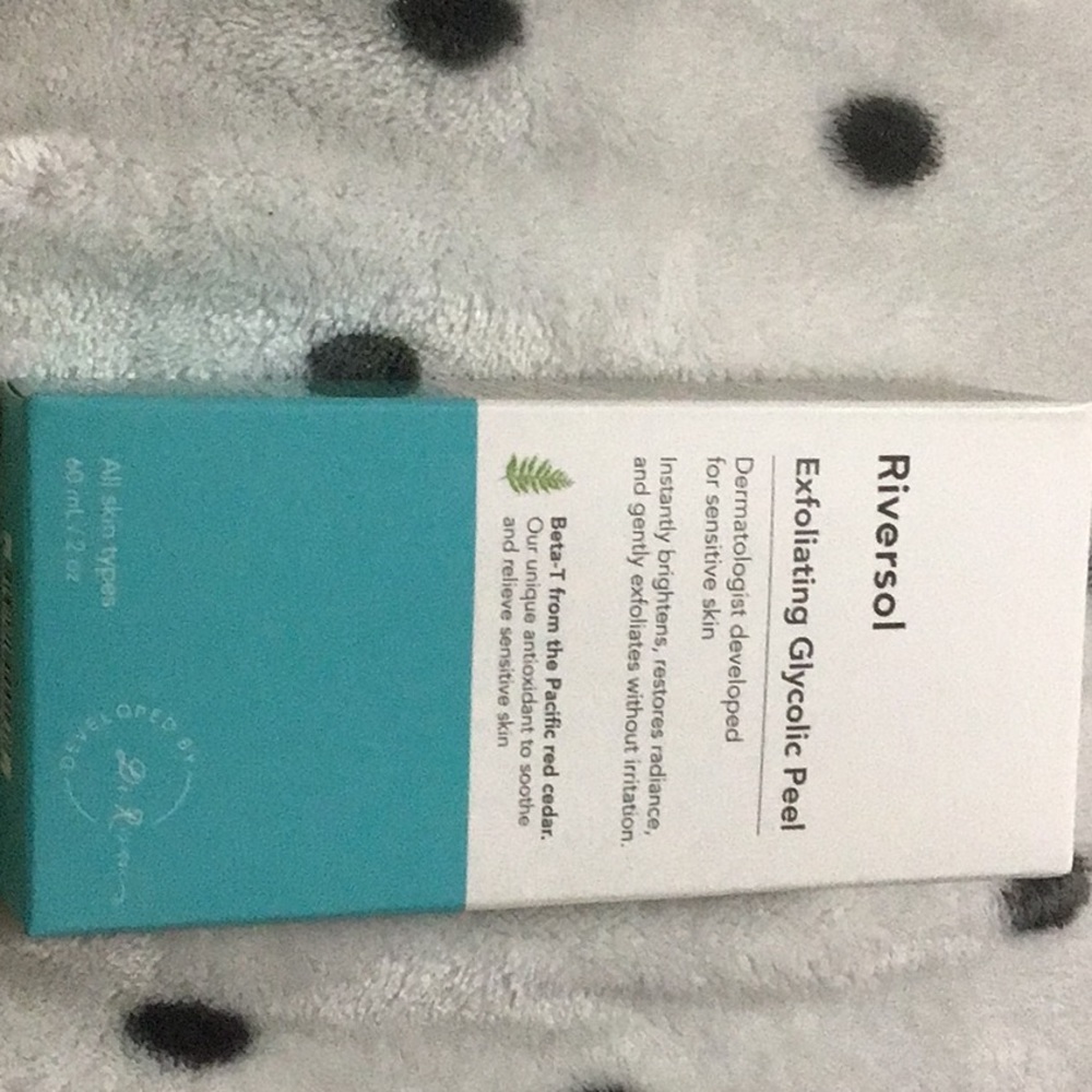 riversol exfolating glycolic peel sensive skin 60 ml new box exp 7/25